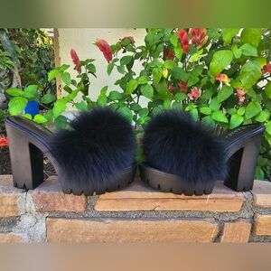 Chic Black Faux Fur Mule Heel